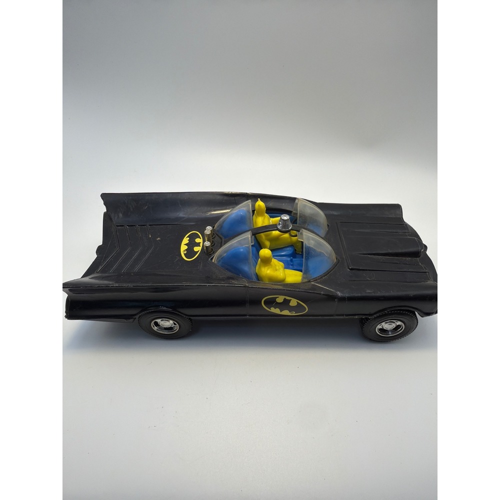 Vintage 1978 Duncan Batmobile DC Comics Black Plastic Toy Car with Figures 9.5in